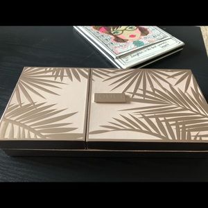 Jouer cosmetics palette